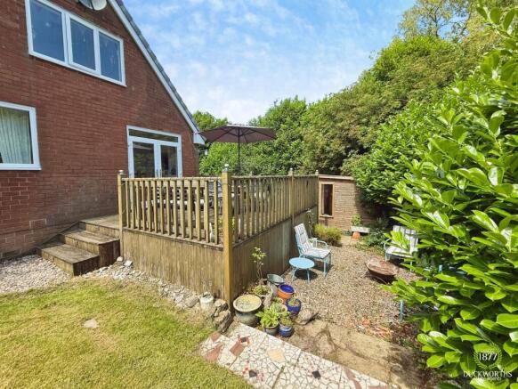3 bed Semi-Detached for sale Image 10
