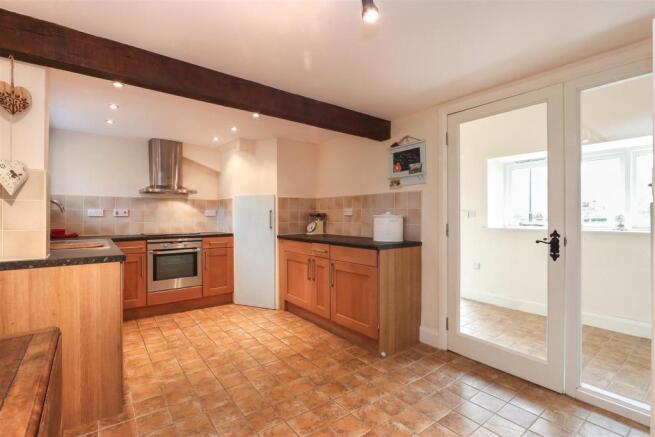 Kitchen Diner2.jpg