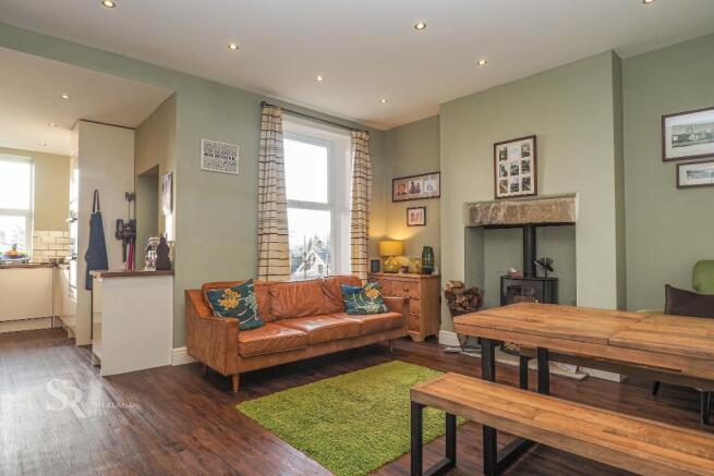 Dining Room & Kitchen