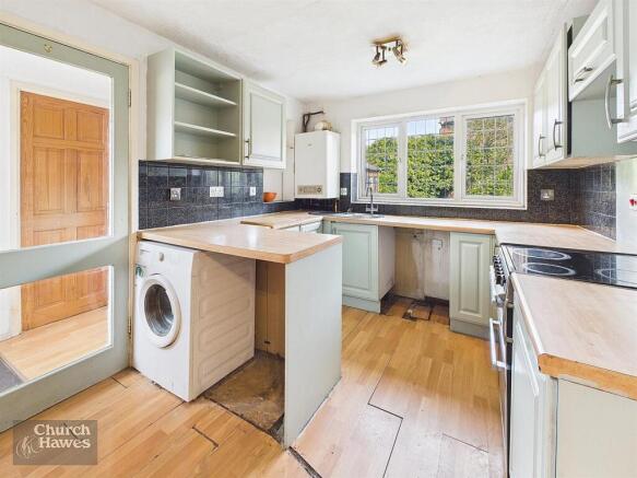 Kitchen2.jpg