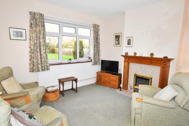 SITTING ROOM