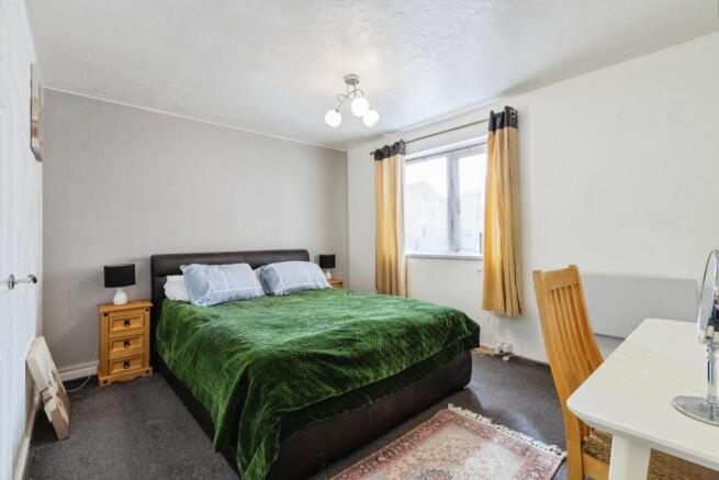 1 bed Flat for sale Image 8