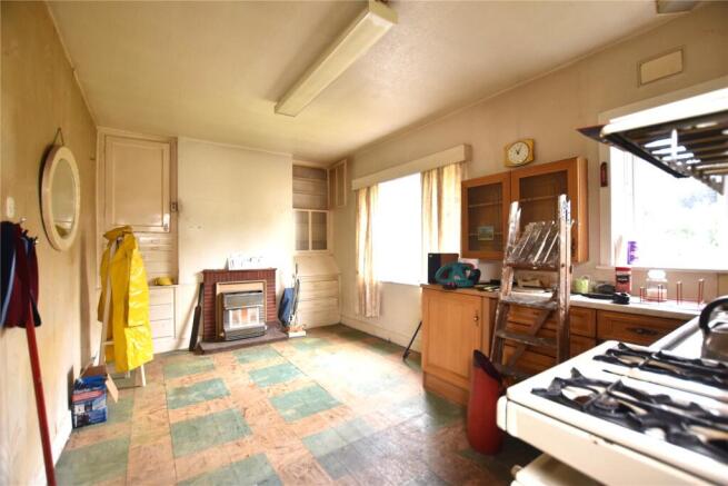 3 bed Semi-Detached for sale Image 4