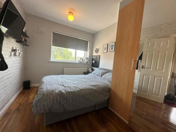 3 bed Semi-Detached for sale Image 12