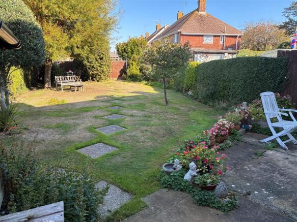 garden 3.jpg