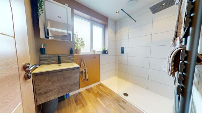 Greenhill Road - Bathroom