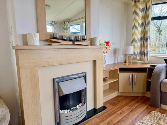 2011 Swift Burgundy, Hedley Wood Holiday Park, Bridgerule, Holsworthy, Devon, EX22 7ED photo 4