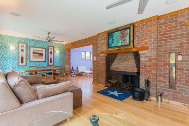 Sitting Room/D...
