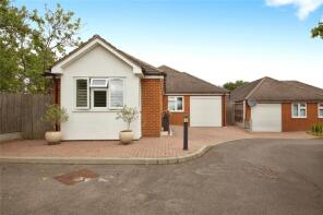 1, Serene Mews, Romford RM3 7DF