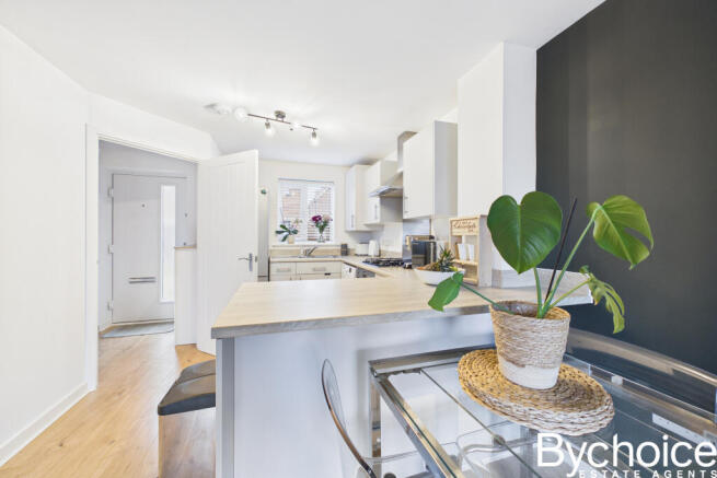 CAM05454G0-PR0127-STILL007