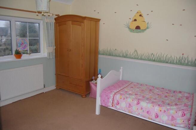 BEDROOM 2