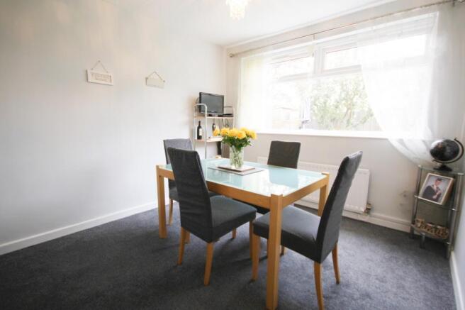 Bedroom 2 / Dining Room 