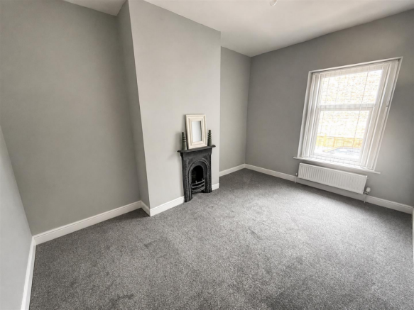 2 bed Terraced for sale Image 12