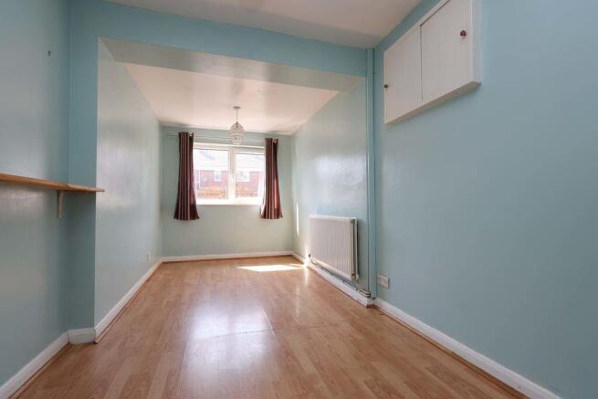 Dining Room/Bedroom 4