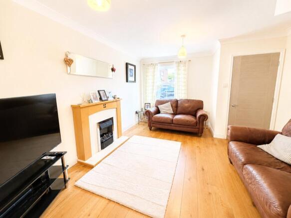 2 bed Terraced for sale Image 6