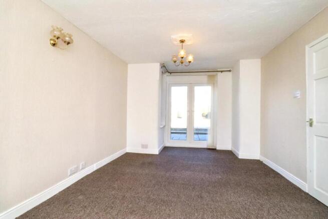 3 bed Semi-Detached for sale Image 6