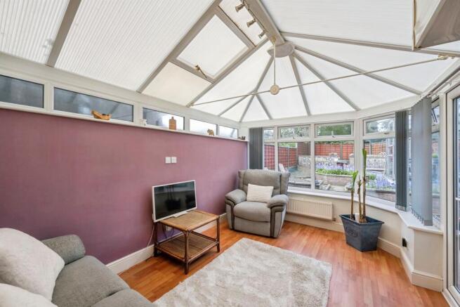 3 bed Semi-Detached for sale Image 11