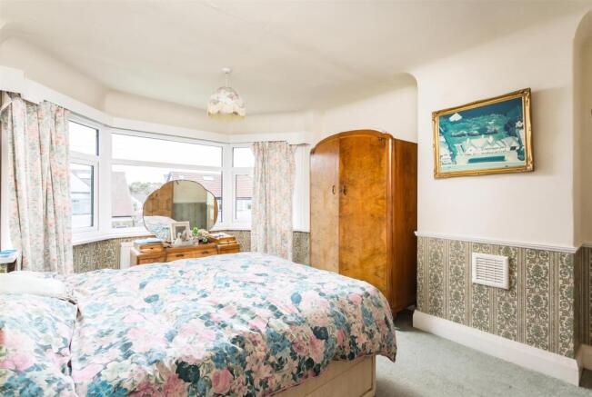 Semi-Detached for sale Image 10