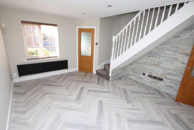 3 bed Link Detached House to rent Image 4