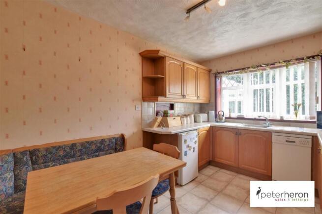 Breakfasting Kitchen