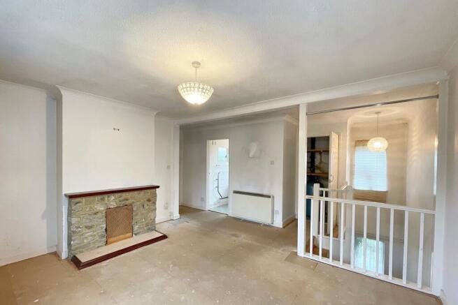 2 Rosemount Gardens, Musbury Road, Axminster, EX13 5AE