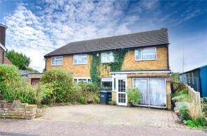 8, Morton Road, East Grinstead RH19 4AG