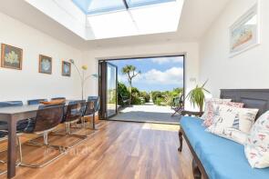 4, Coastguard Cottages, Promenade, Off Hampton Pier Avenue, Herne Bay CT6 8BD