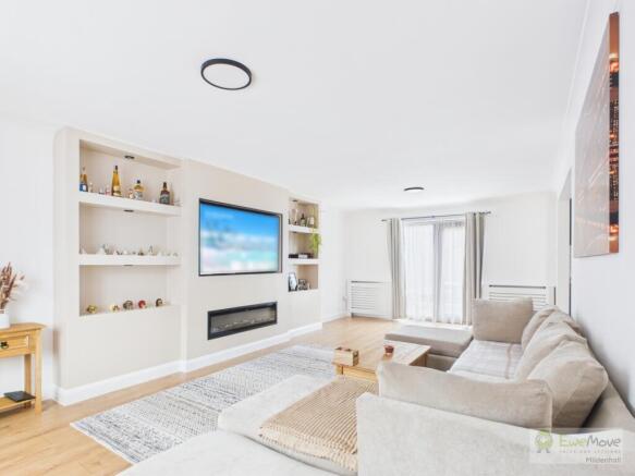 CAM03603G0-PR0050-STILL020