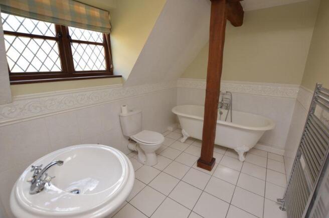 Ensuite Bed1