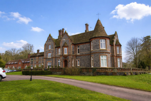 Flat 6, Bradfield Hall, Ixer Lane, Bury St. Edmunds IP30 0LU