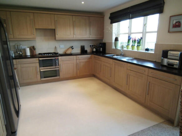 Kitchen/Breakfast Room