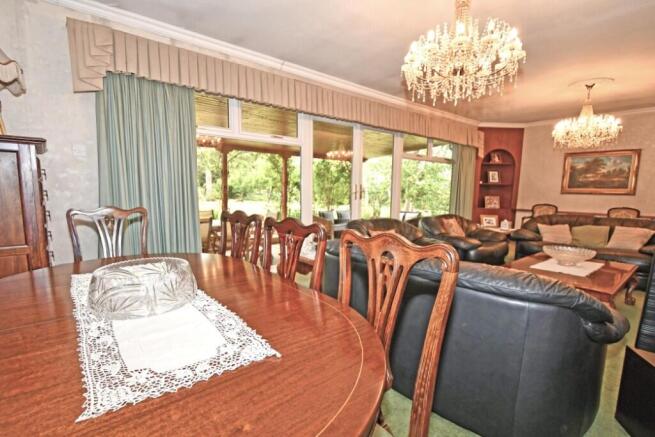 Sitting/Dining Room