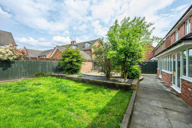 Haydn Jones Drive, Stapeley, Nantwich photo 4