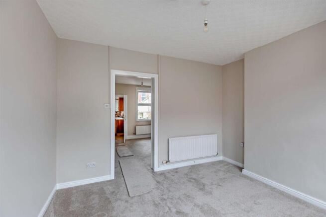 8698039-interior01-800.jpg