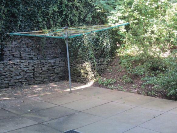 COMMUNAL PATIO...