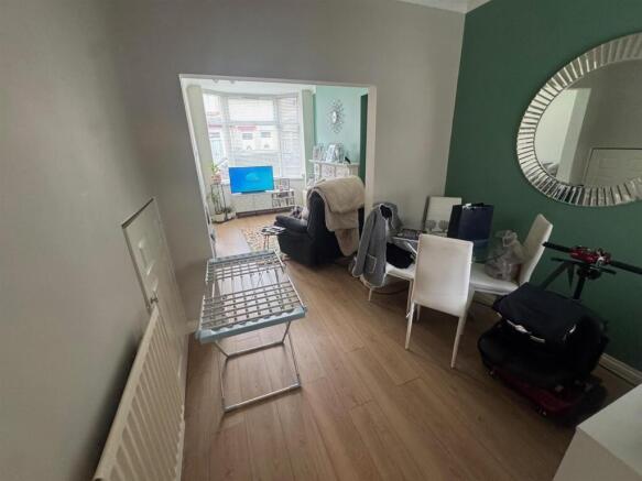 3 bed Terraced for sale Image 5