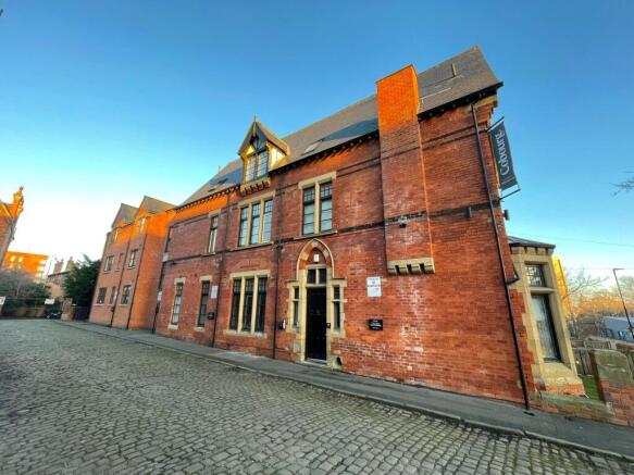 Flat 1, Room 3, 22 Hyde Terrace, Leeds, West Yorkshire LS2 9LN photo 4