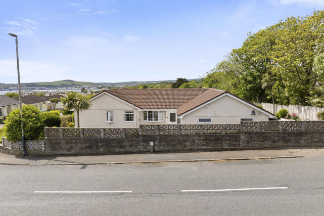 11 The Kirkway
