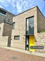 12, Fergus Street, London SE10 0XQ