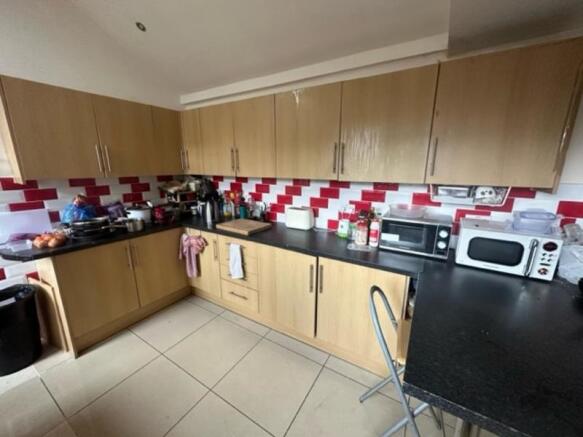 9 Bedroom Property for rent
