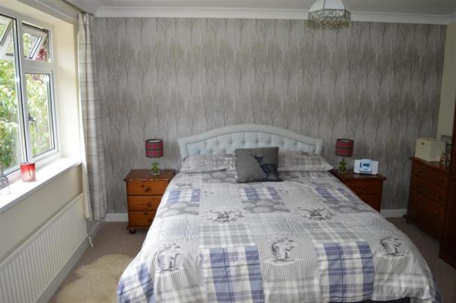 Bed 1 (1).JPG