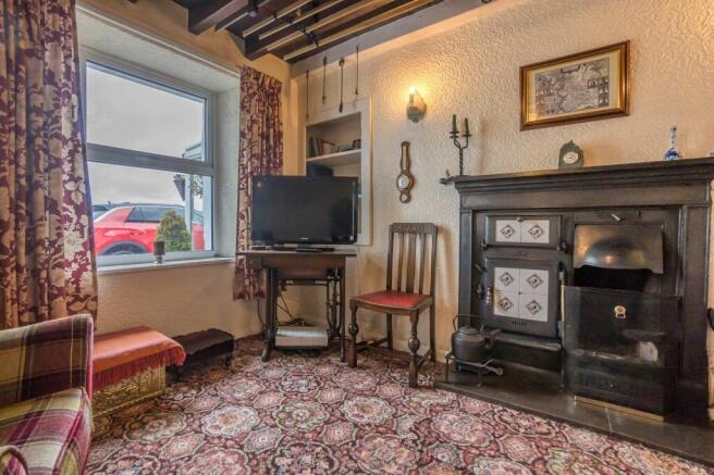 SITTING ROOM
