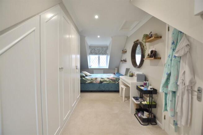 Bedroom One 1.JPG