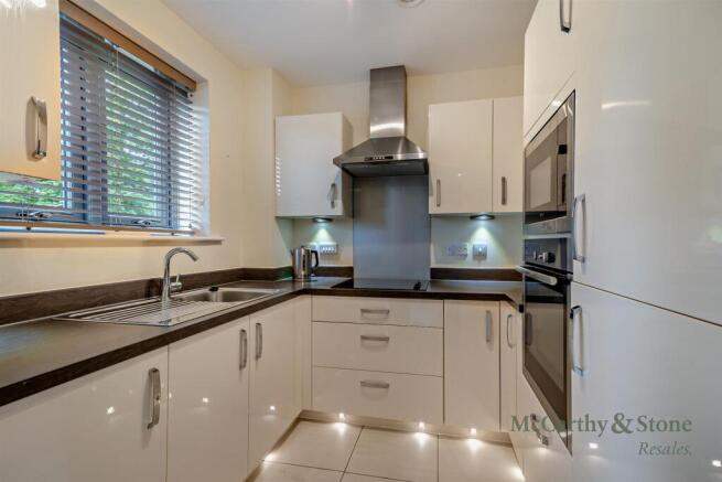 1 bed Apartment for sale Image 3