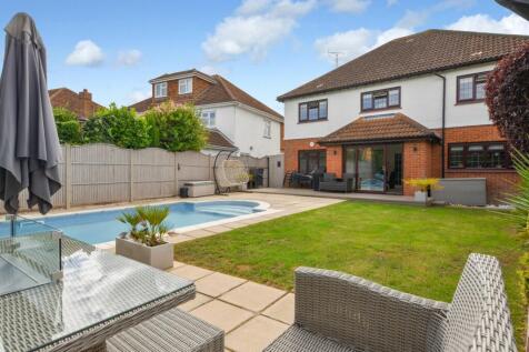 Bishopsteignton, Bournes Green Catchment, Shoeburyness, Essex, SS3