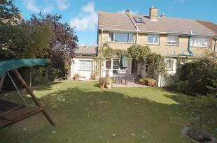 Rear garden to hse