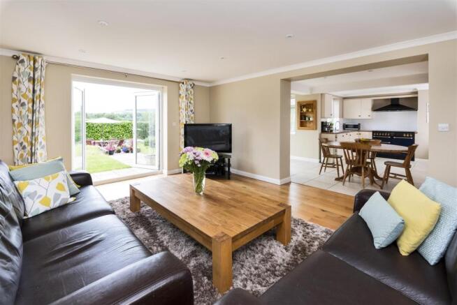 4 Goold Close, Corston, BA2 9AF-5.jpg