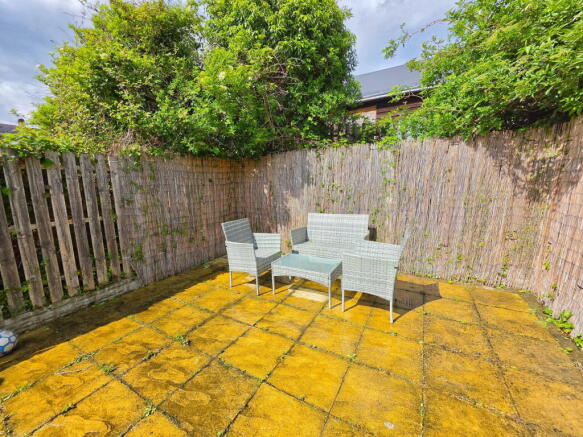 3 bed Terraced for sale Image 12