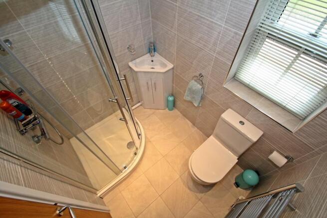 En-suite to Master B