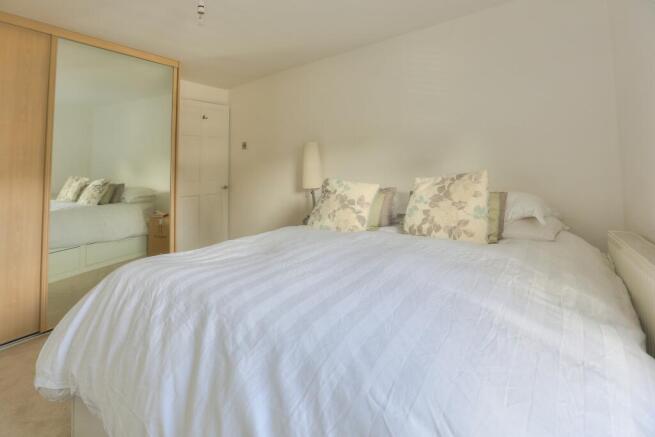 109 Luton Road-1011.